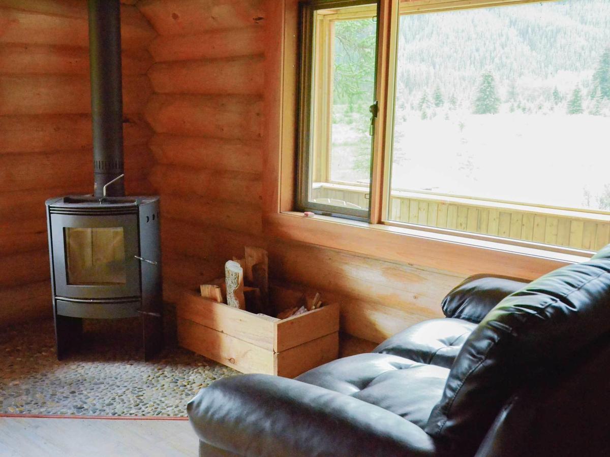 Rock Lake Lodge Rock Lake Lodge Provincial Park ภายนอก รูปภาพ