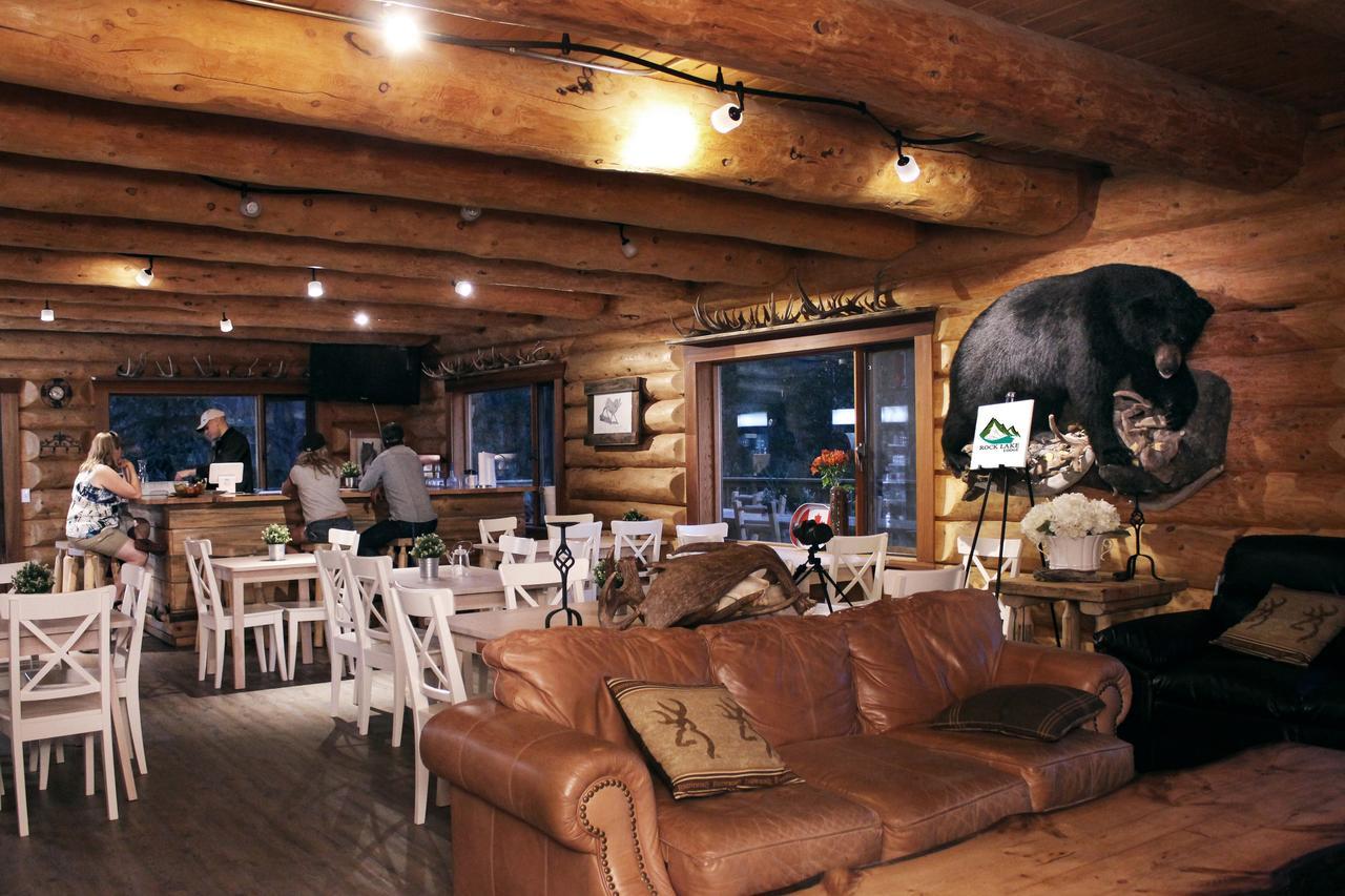 Rock Lake Lodge Rock Lake Lodge Provincial Park ภายนอก รูปภาพ