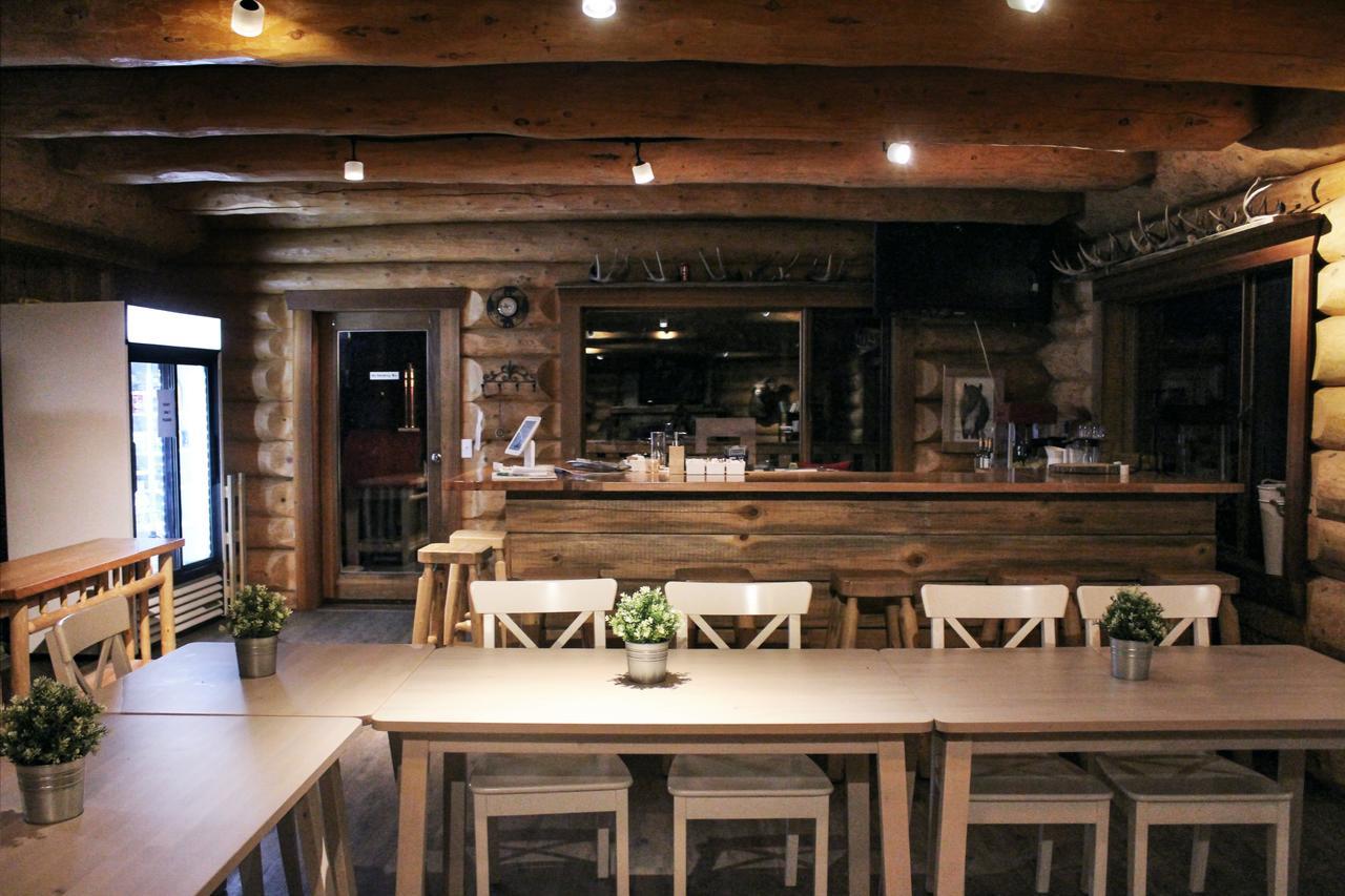 Rock Lake Lodge Rock Lake Lodge Provincial Park ภายนอก รูปภาพ