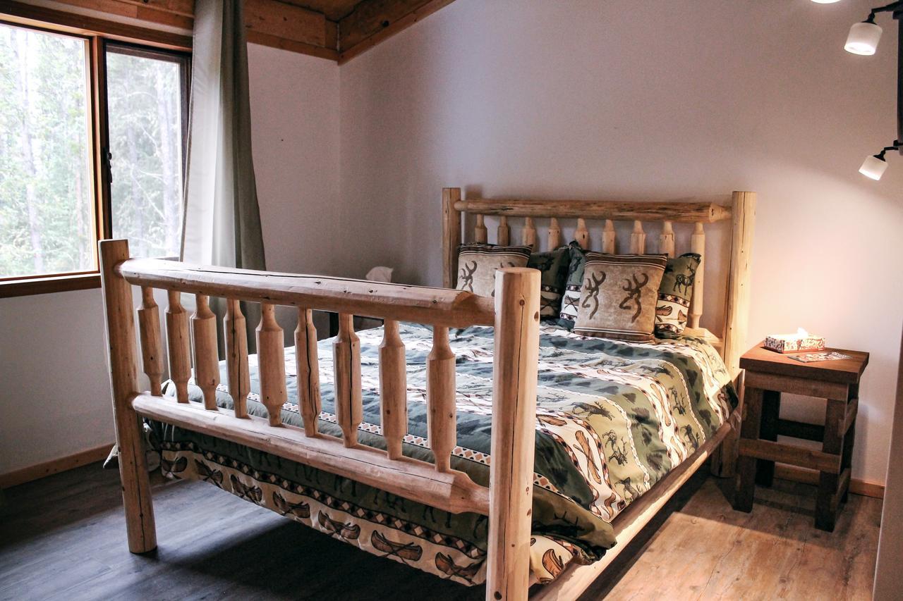 Rock Lake Lodge Rock Lake Lodge Provincial Park ภายนอก รูปภาพ